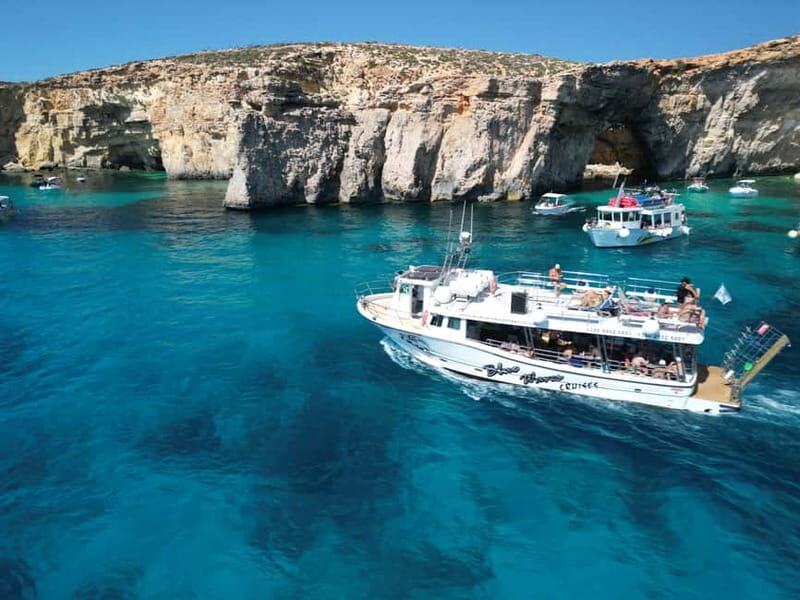 Comino Blue Lagoon & Crystal Lagoon - 3 Bay Cruise - Crystal Lagoon: the calm hour that sets the tone