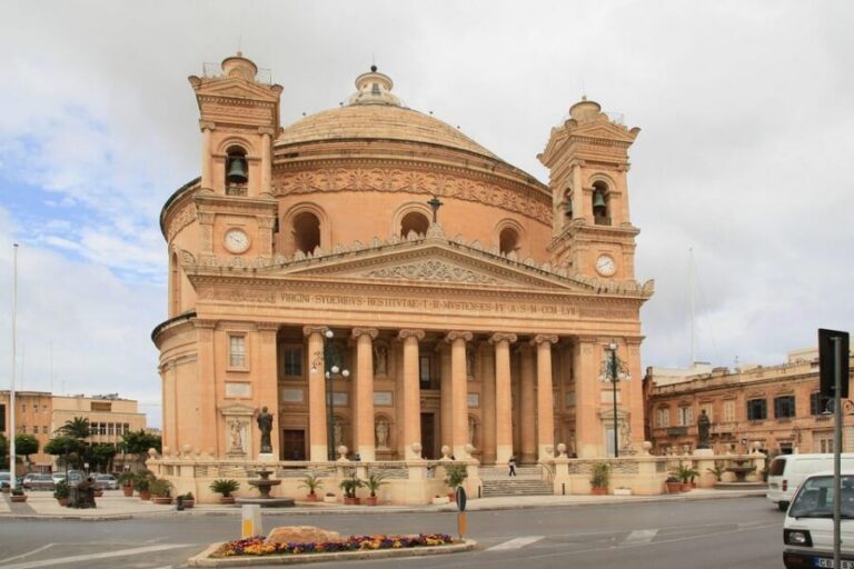 Half Day Private Tour around the Island in Malta - Mosta Dome: The Pantheon-Inspired Stop That Starts the Day Strong