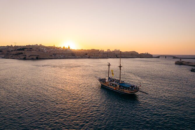 Lazy Pirate Party Boat in Malta - Meeting in Tas-Sliema: how to avoid the start-time scramble