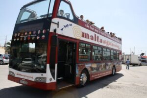Malta: Hop-On Hop-Off Bus Tours - Sliema Ferries departures, Red vs Blue routes, and bus frequency