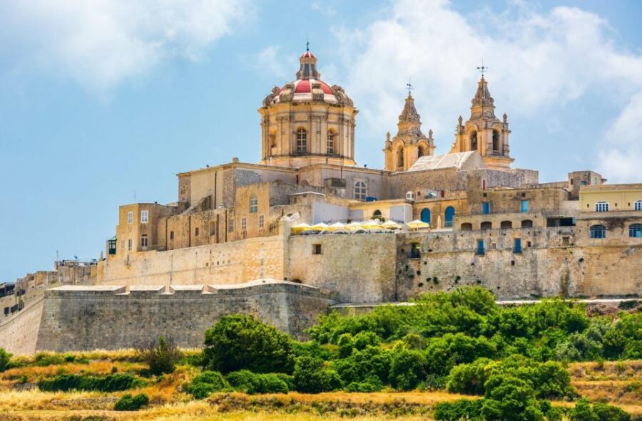 Malta: Mdina, Dingli Cliffs and San Anton Botanical Gardens - Dingli Cliffs: Malta’s Highest Point (And Its Windy Reality)