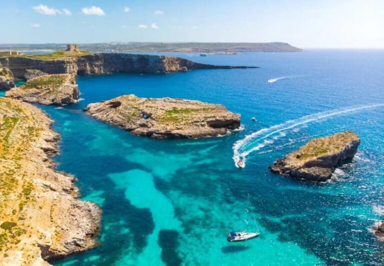 Malta: Roundtrip Ferry to Comino Blue Lagoon w/Gozo Option - The crossing to Comino: quick, scenic, and time-smart