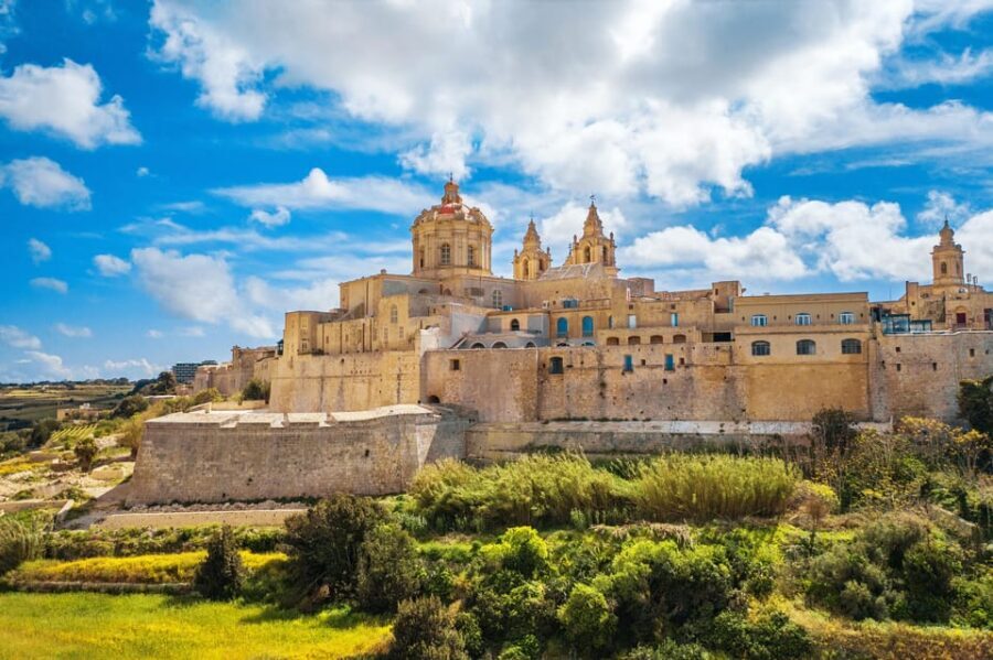 Mdina at Sunset: Small Group Tour of the Ancient city - Mdina Gate to Piazza del Bastione: starting inside the walls
