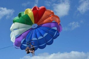 Parasailing In Malta - Safety Briefing and Harness Time: Clear, Professional, Fast
