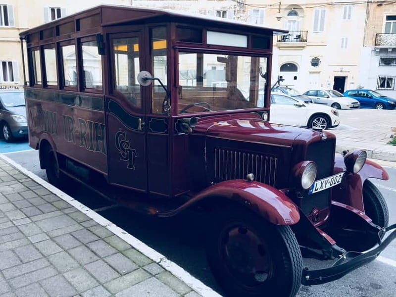 Scenic Tour by Vintage Bus to Buskett Garden & Dingli Cliffs - Palazzo Falson in Mdina: 13th-Century Walls and Built-In Coffee Break