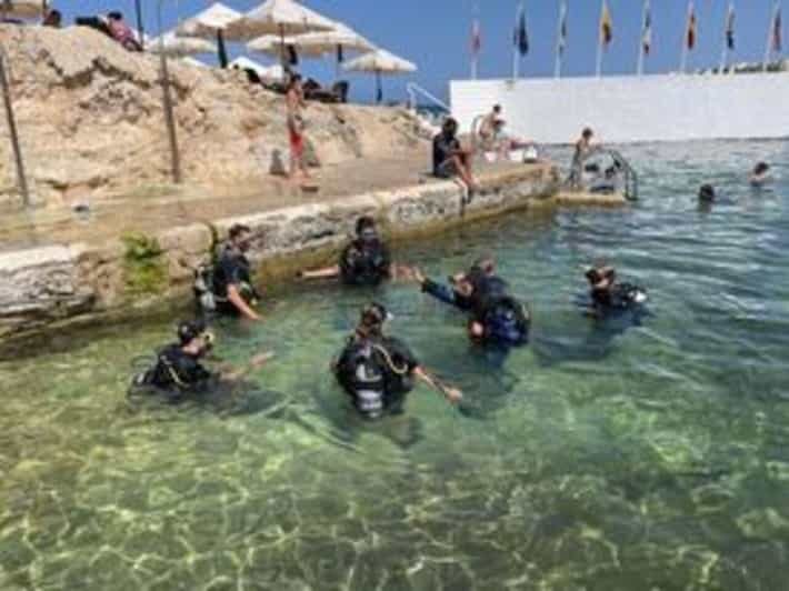 St Julians: Discover Scuba Diving Experience - The safety briefing: where confidence starts (and nerves calm down)