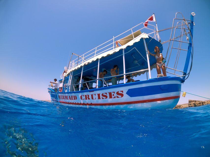 St. Paul's Bay: Gozo, Comino & St. Paul's Bus & Boat Tour - St Paul’s Island: Quiet Time, a Statue Walk, and a Last Swim