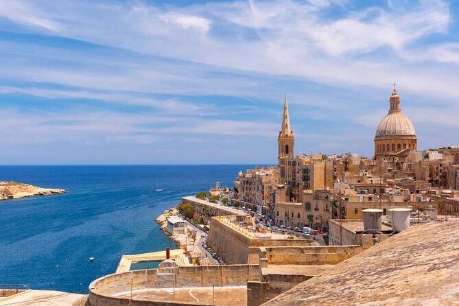Valletta Walking Tour, In a Small Group - Stop 1: Valletta City Gate and the fortified-city vibe